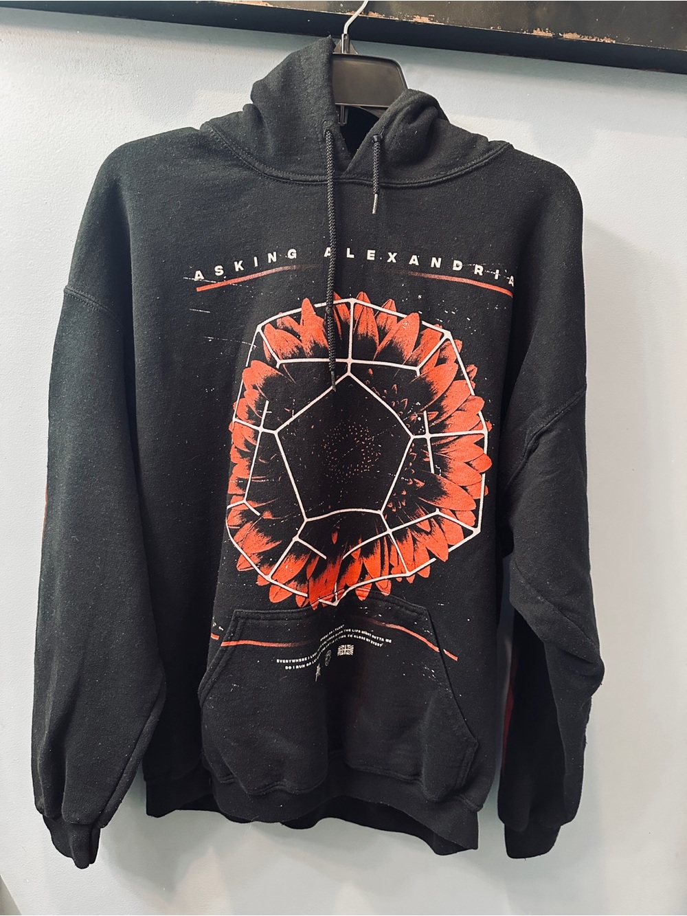 Asking Alexandria Hoodie Pullover Sweatshirt Sz L Alone in a Room Black Flower